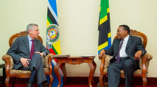 The High Commissioner of UNHCR Mr. Filippo Grandi (left) having a discussion with the Minister of Justice and Constitutional Affairs Hon. Augustine Mahiga (right). 