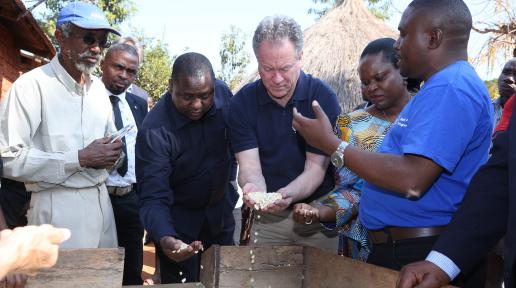 WFP Executive Director, Mr. David Beasley (centre) visits Farm to Market Alliance activities in Matimira Village, Songea Region.